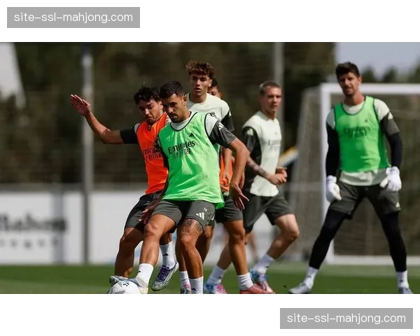 马赛酝酿锋线重组，尤文失意人热格罗瓦或重返法甲