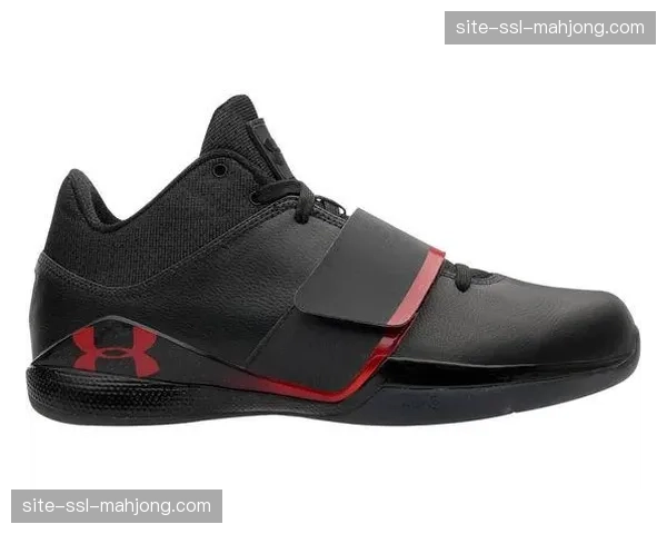 运动品牌Under Armour推出新款篮球鞋，主打“稳固底盘”科技以提升低位防守稳定性